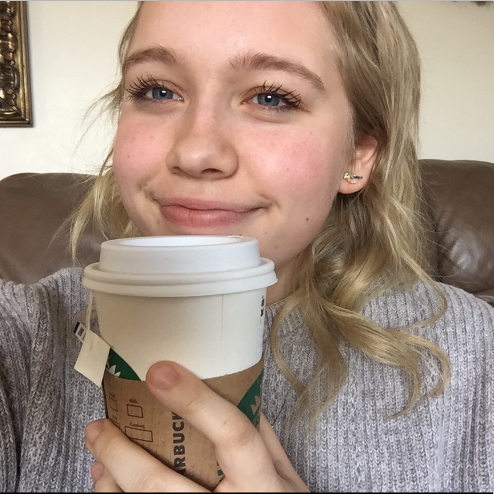 Meet your Posher, Ashley